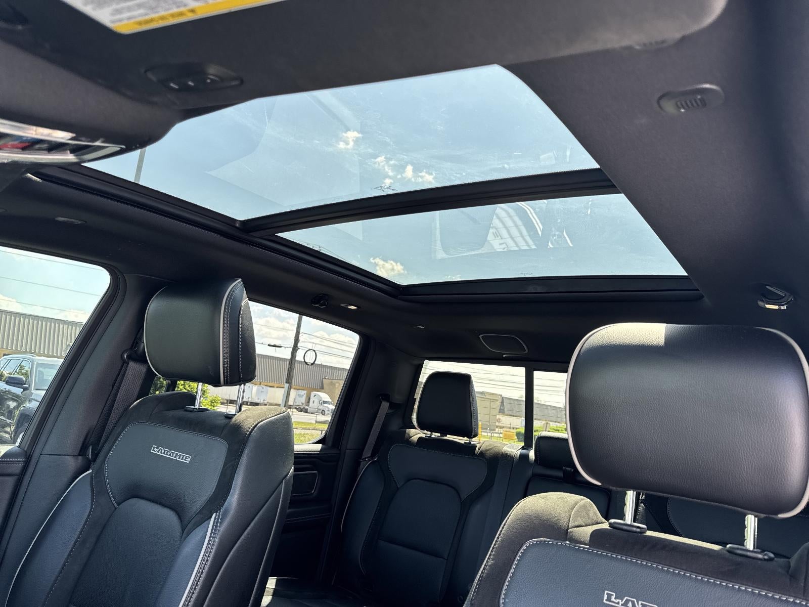 2023 RAM 1500 Laramie 4x4 Crew Cab 5'7" Box