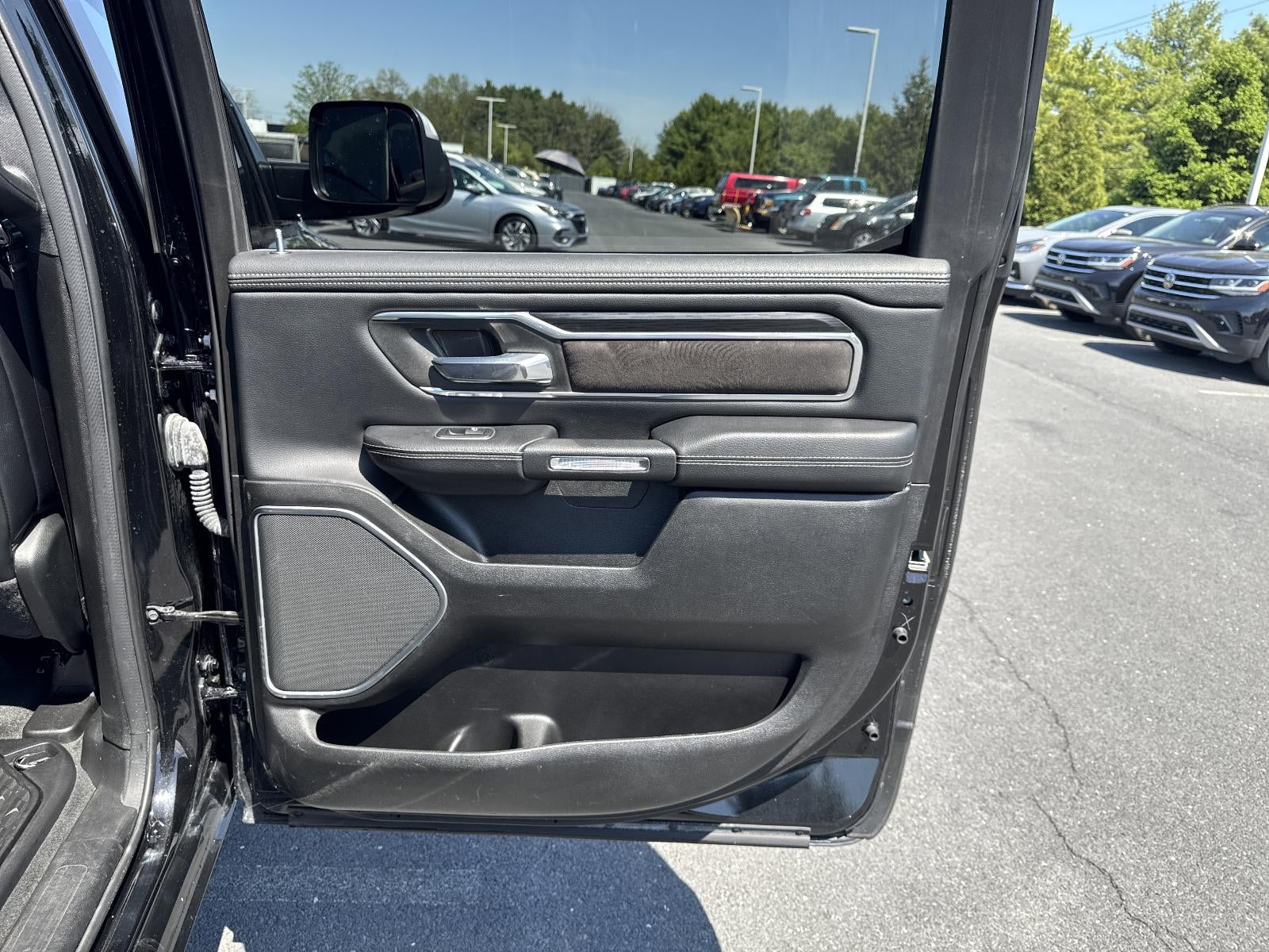 2023 RAM 1500 Laramie 4x4 Crew Cab 5'7" Box