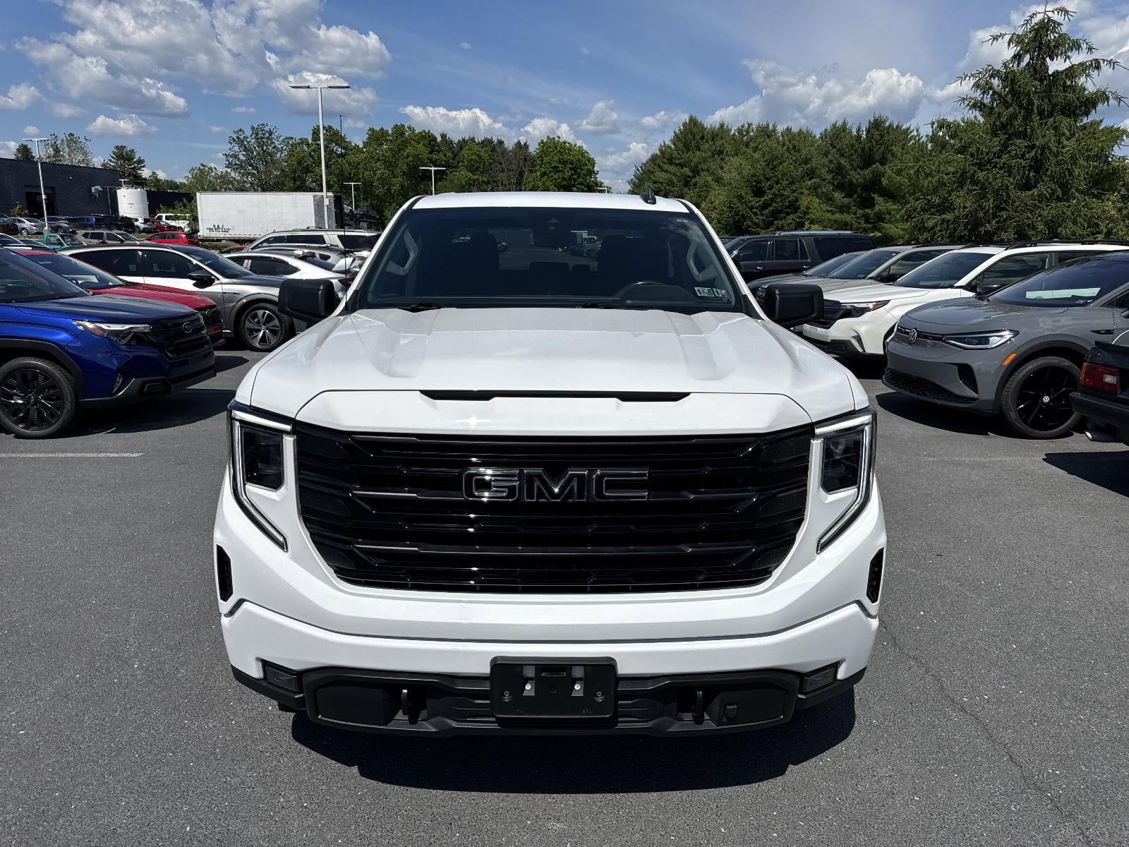 2023 GMC Sierra 1500 Crew Cab Short Box 4-Wheel Drive Elevation 3SB