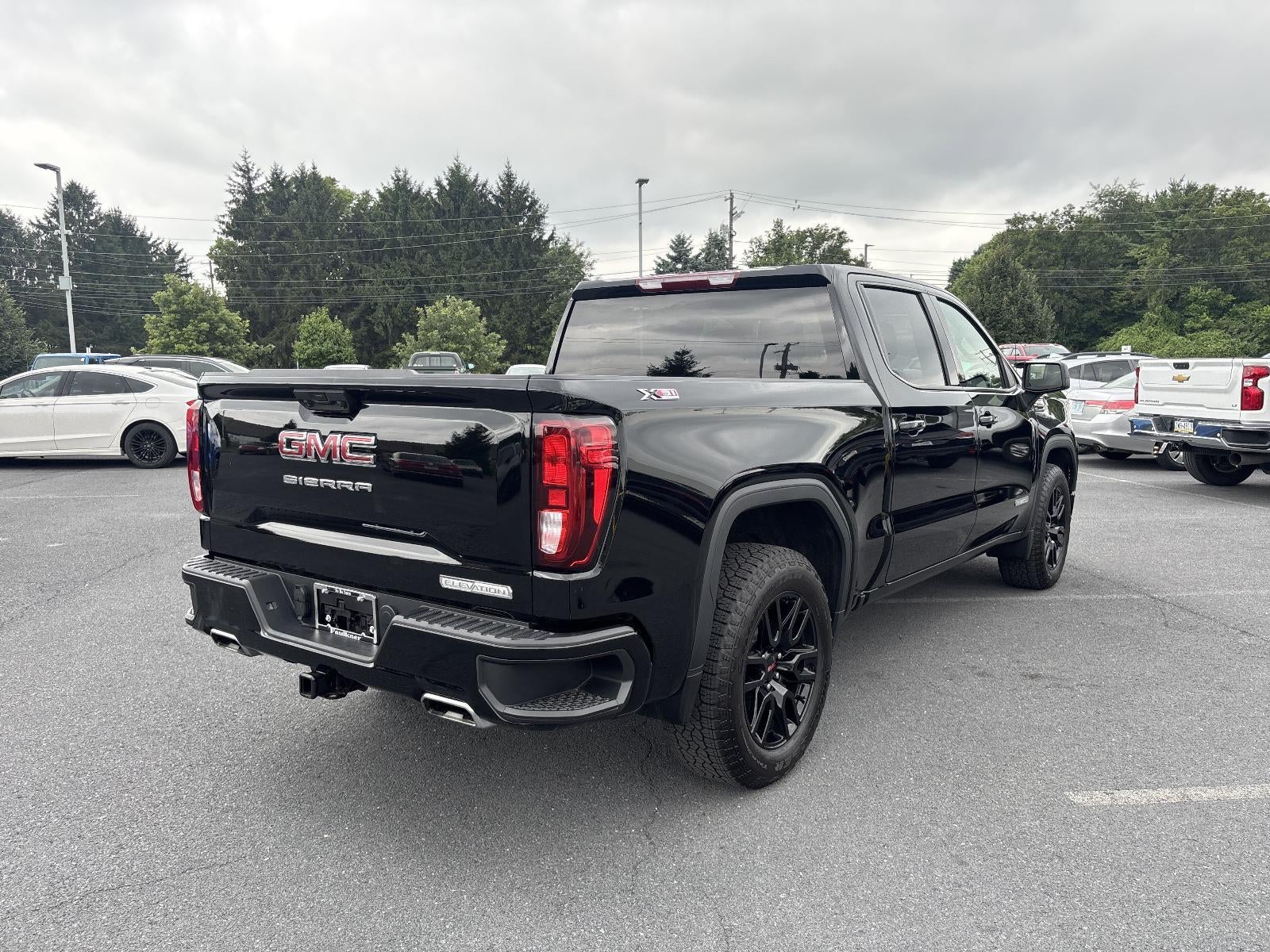 2025 GMC Sierra 1500 Crew Cab Short Box 4-Wheel Drive Elevation 3SB