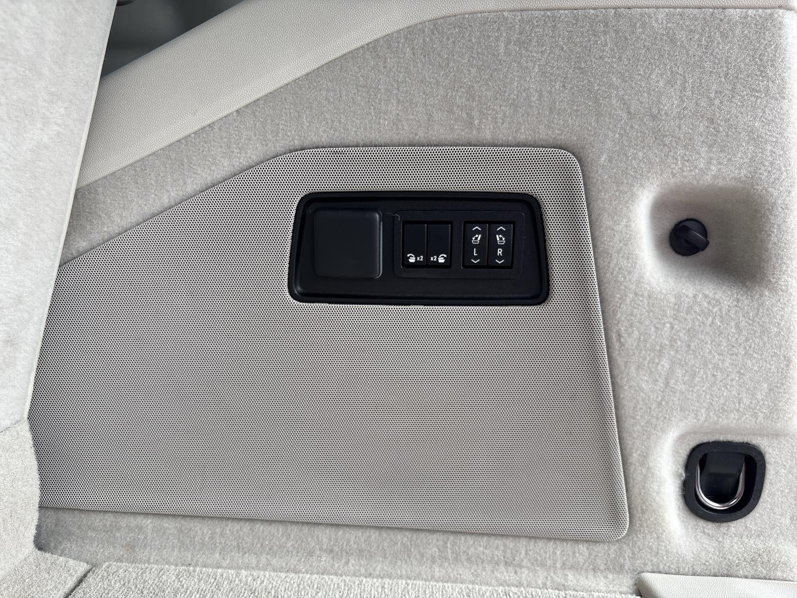 2023 Cadillac Escalade 4WD Sport Platinum