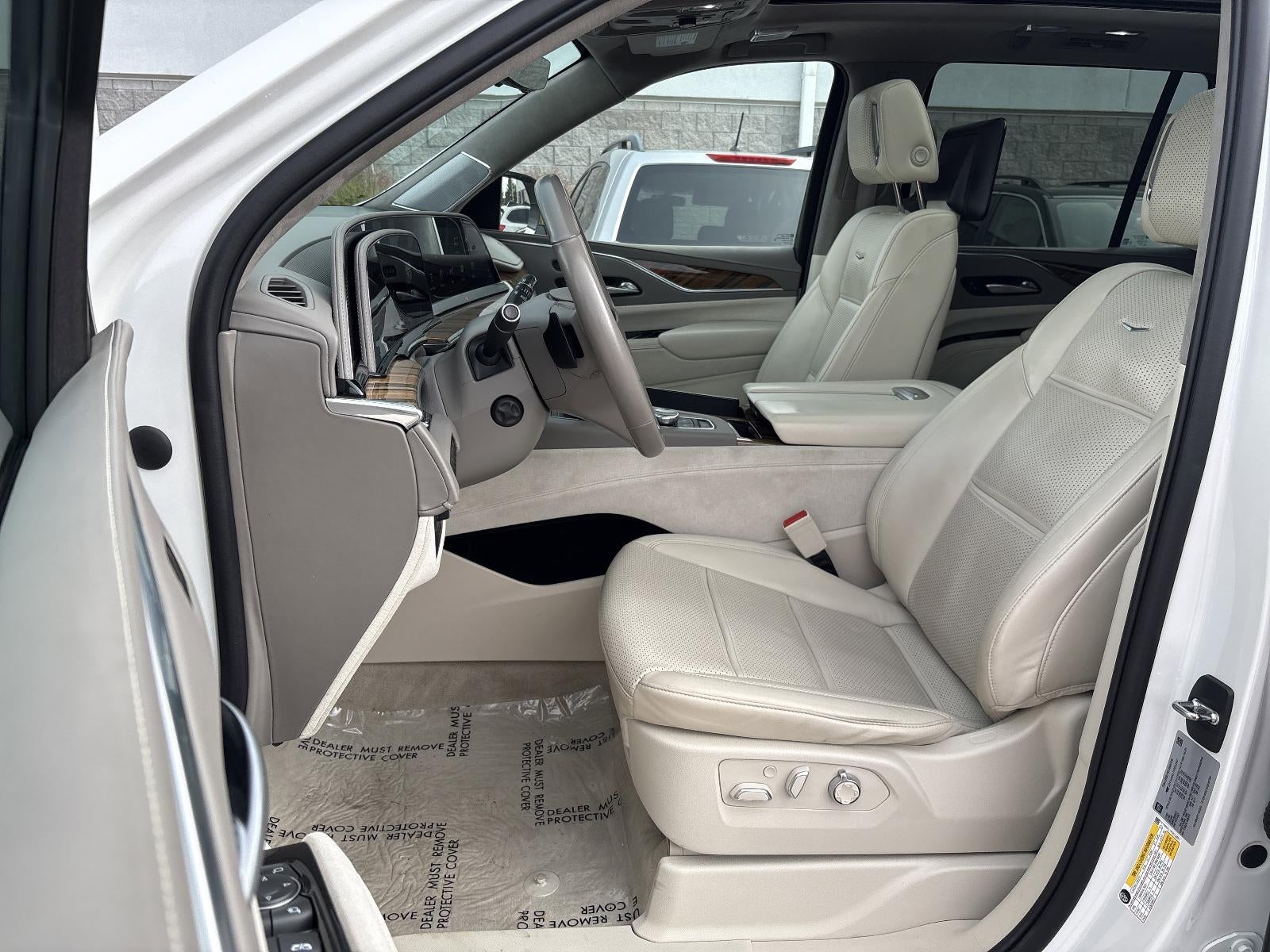 2023 Cadillac Escalade 4WD Sport Platinum