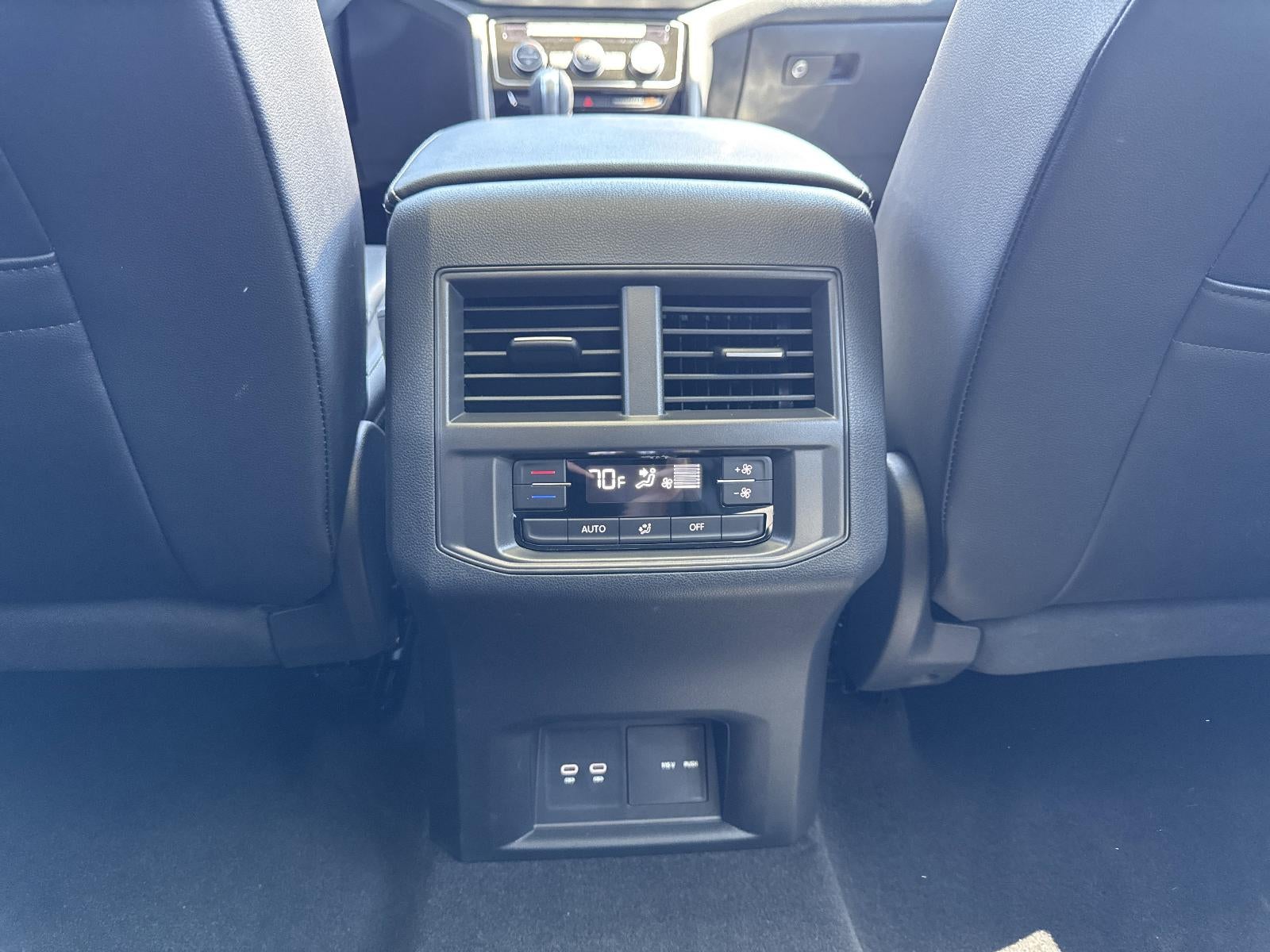 2023 Volkswagen Atlas 3.6L V6 SE w/Technology 4MOTION