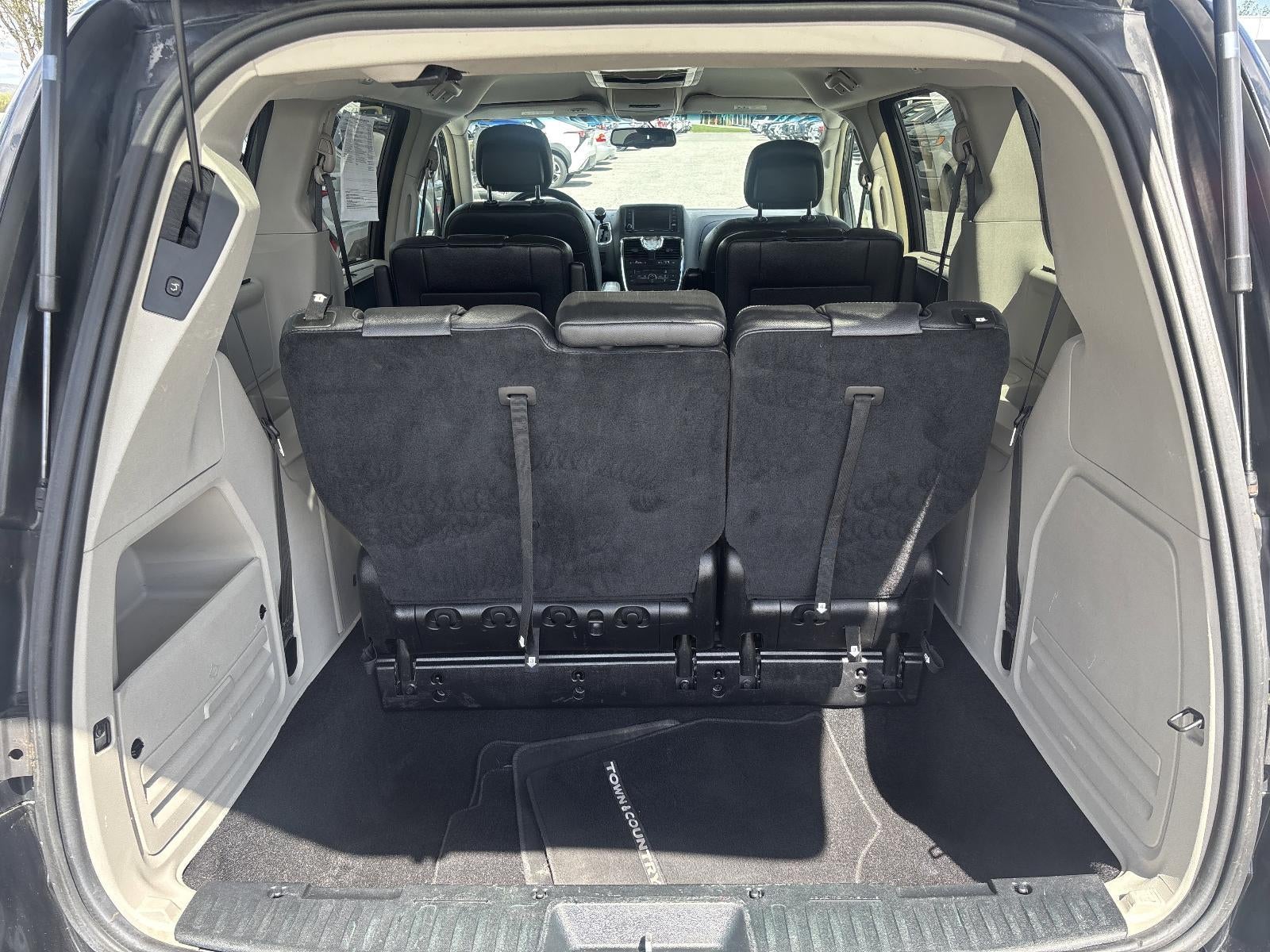 2015 Chrysler Town & Country 4dr Wgn Touring