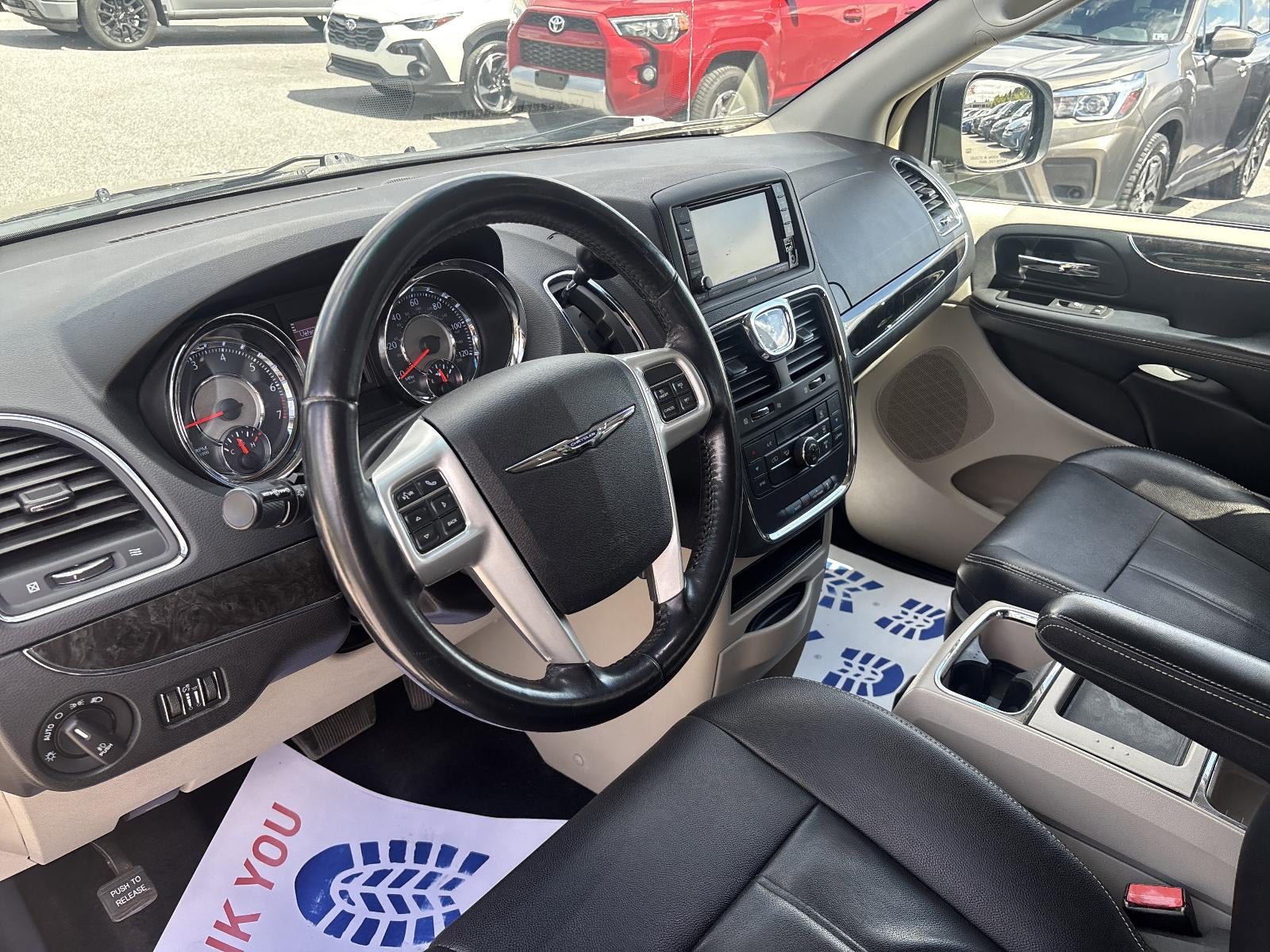 2015 Chrysler Town & Country 4dr Wgn Touring