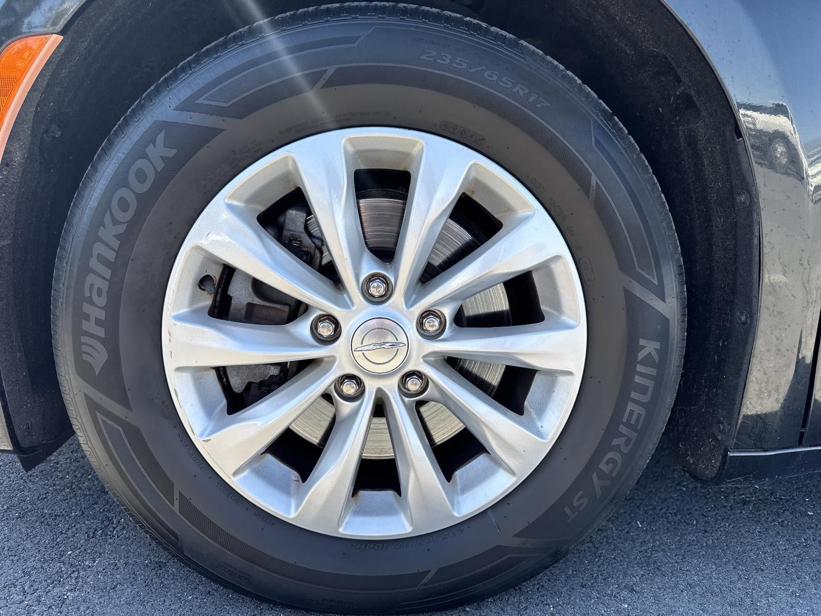 2017 Chrysler Pacifica Touring-L FWD