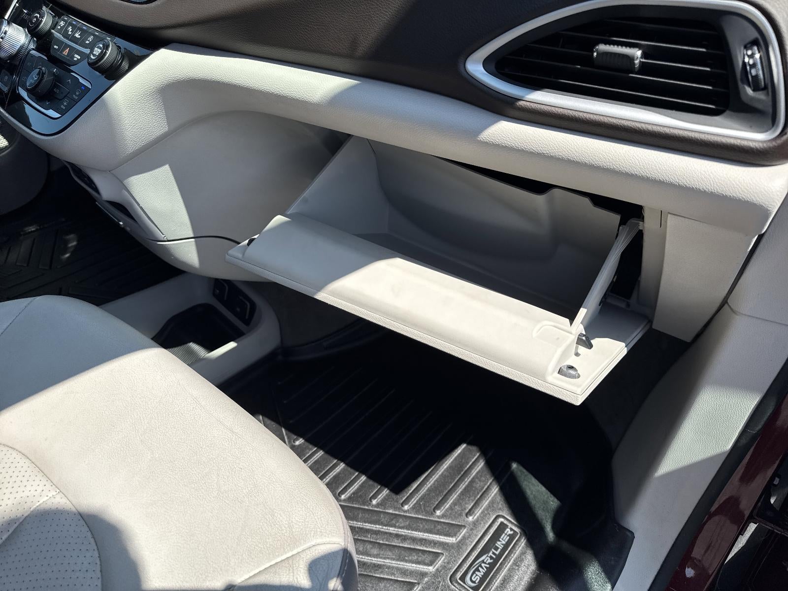 2018 Chrysler Pacifica Touring L FWD