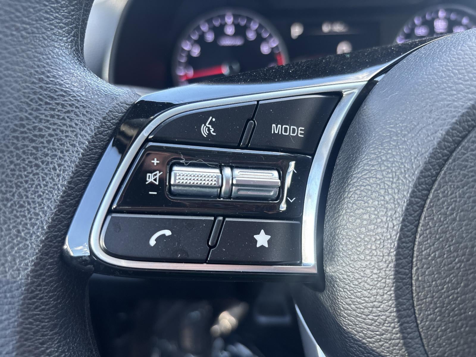 2024 Kia Forte LXS IVT