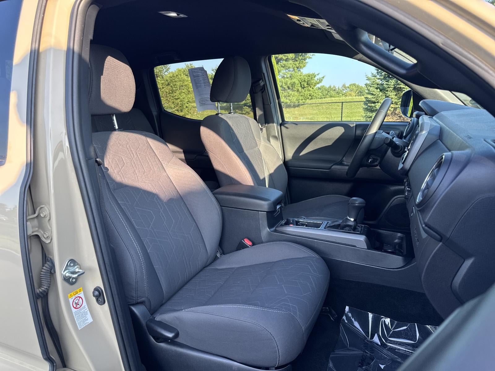 2019 Toyota Tacoma 4WD 4WD TRD Off Road Double Cab 5' Bed V6 AT (Natl)