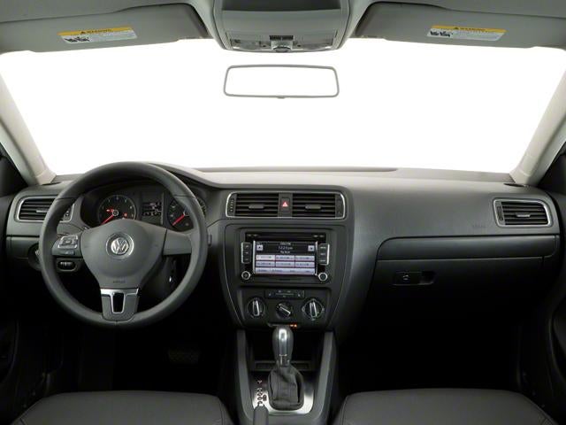 2013 Volkswagen Jetta 4dr Auto Base Sedan