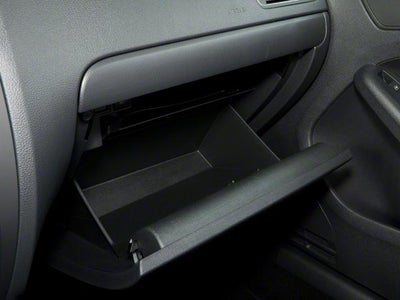 2013 Volkswagen Jetta 4dr Auto Base Sedan
