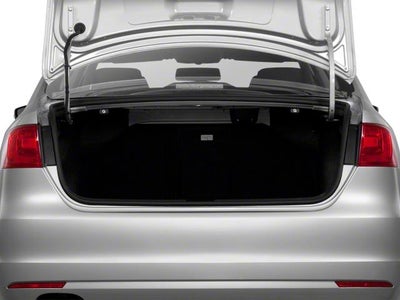 2013 Volkswagen Jetta 4dr Auto Base Sedan