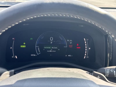 2025 Toyota Camry SE (SE)