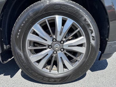 2017 Nissan Pathfinder 4x4 SV