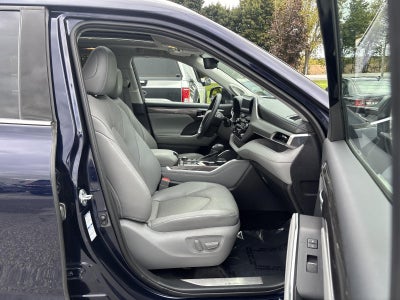 2021 Toyota Highlander Platinum AWD (Natl)