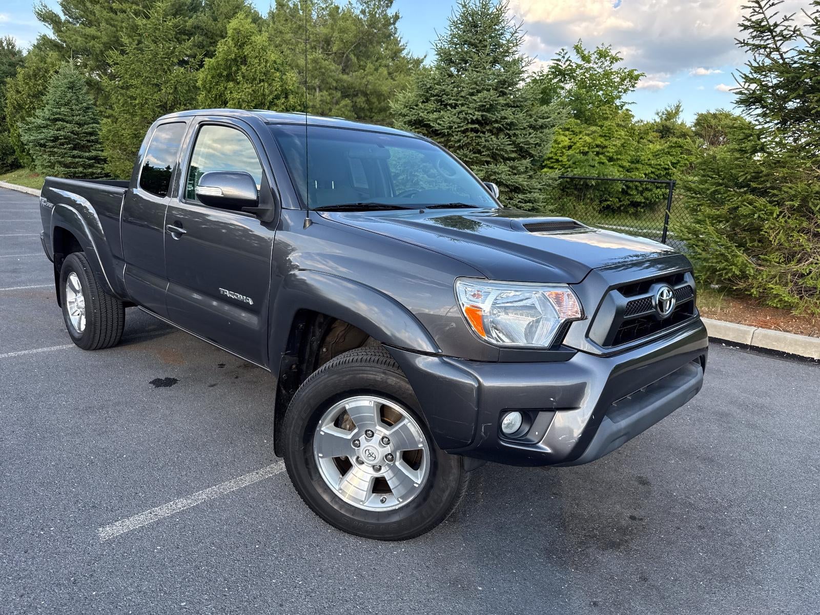 2015 Toyota Tacoma 4WD Access Cab Standard Bed V6 Automatic (SE)