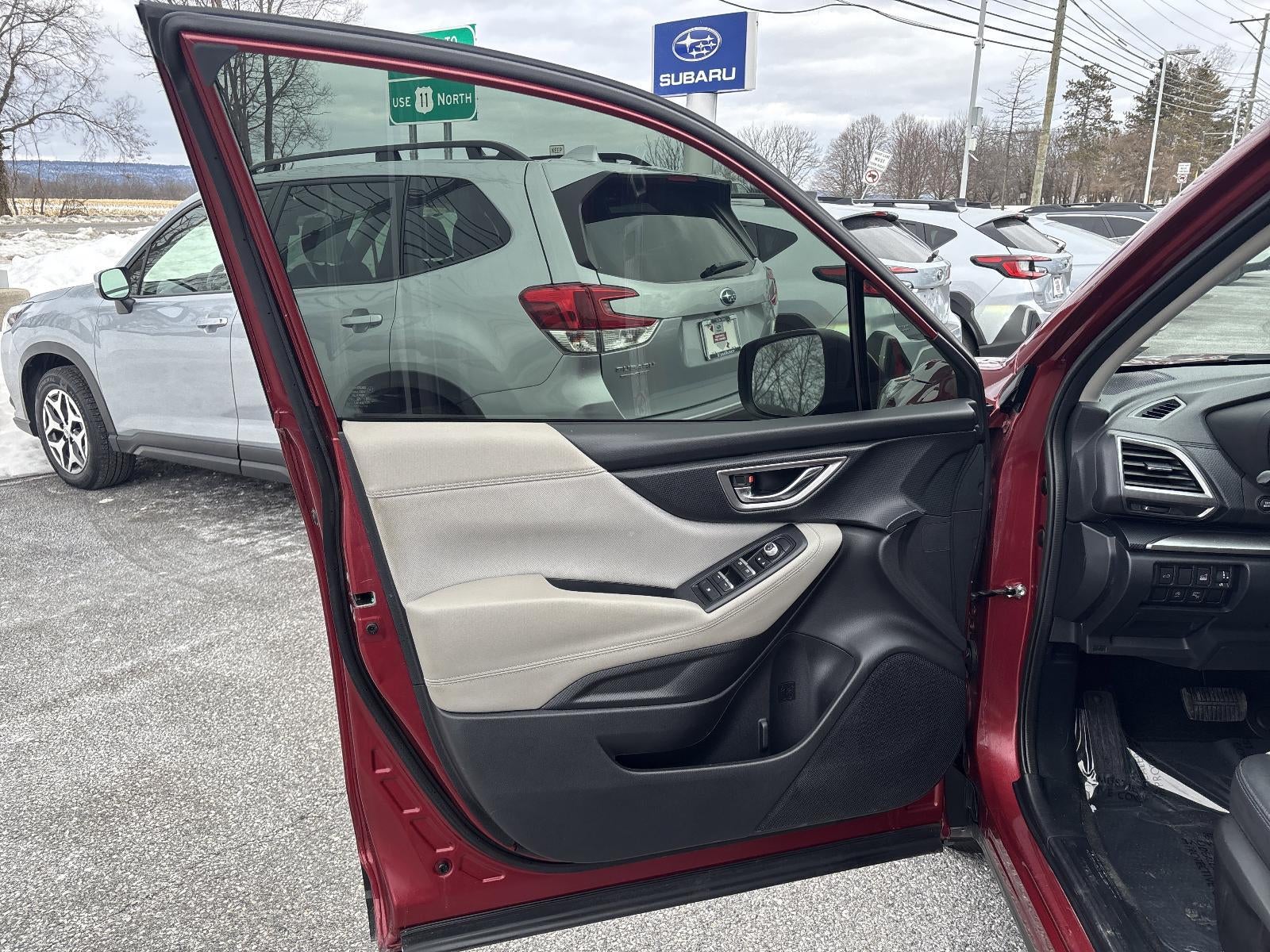 2020 Subaru Forester Premium CVT