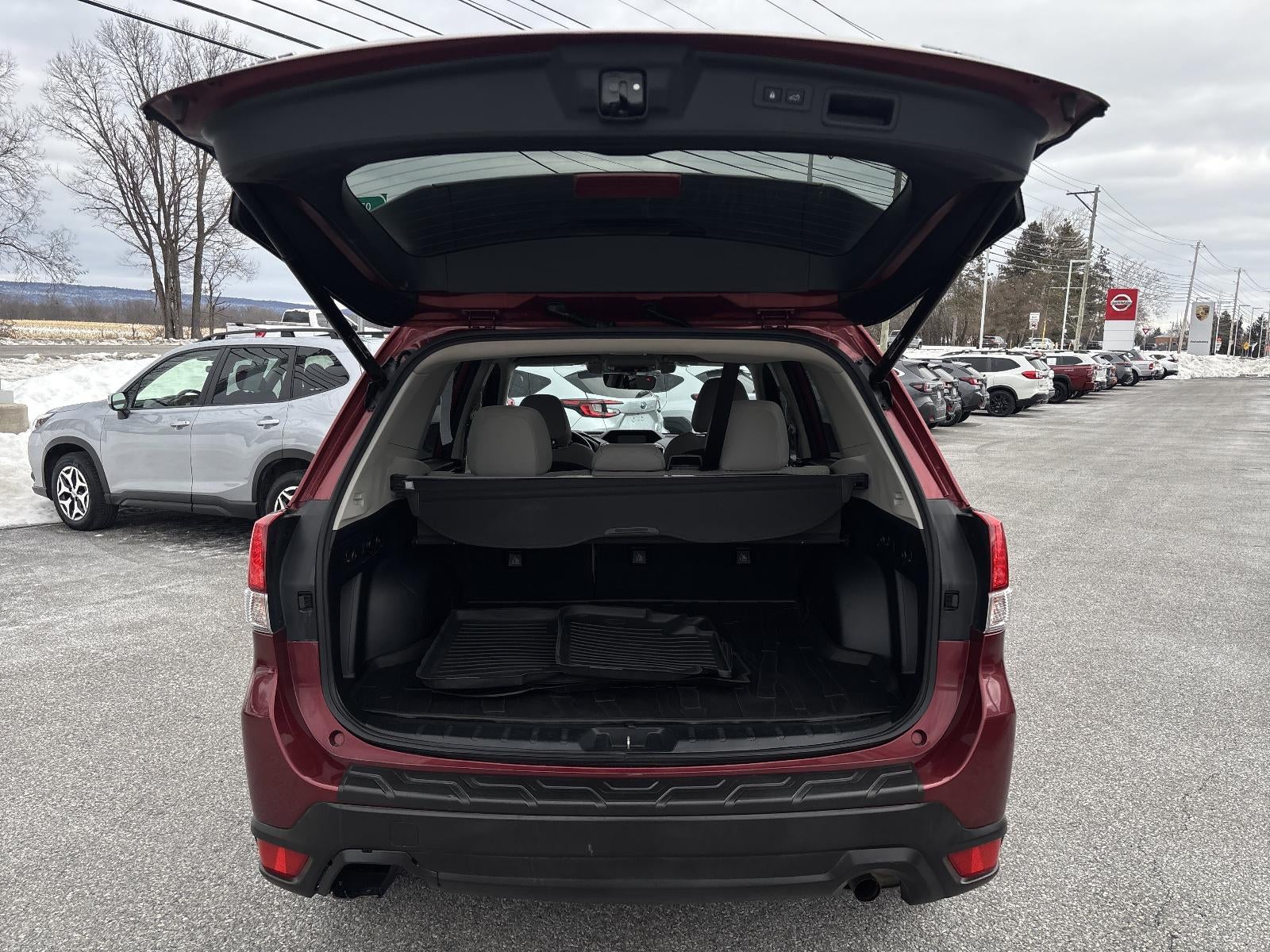 2020 Subaru Forester Premium CVT