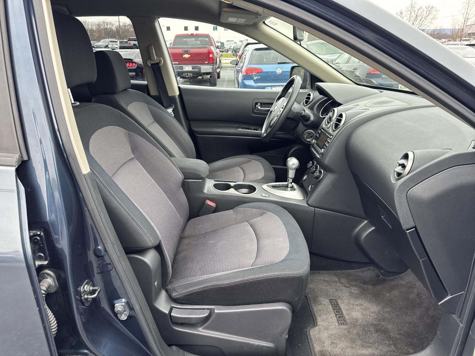 2013 Nissan Rogue AWD 4dr SV