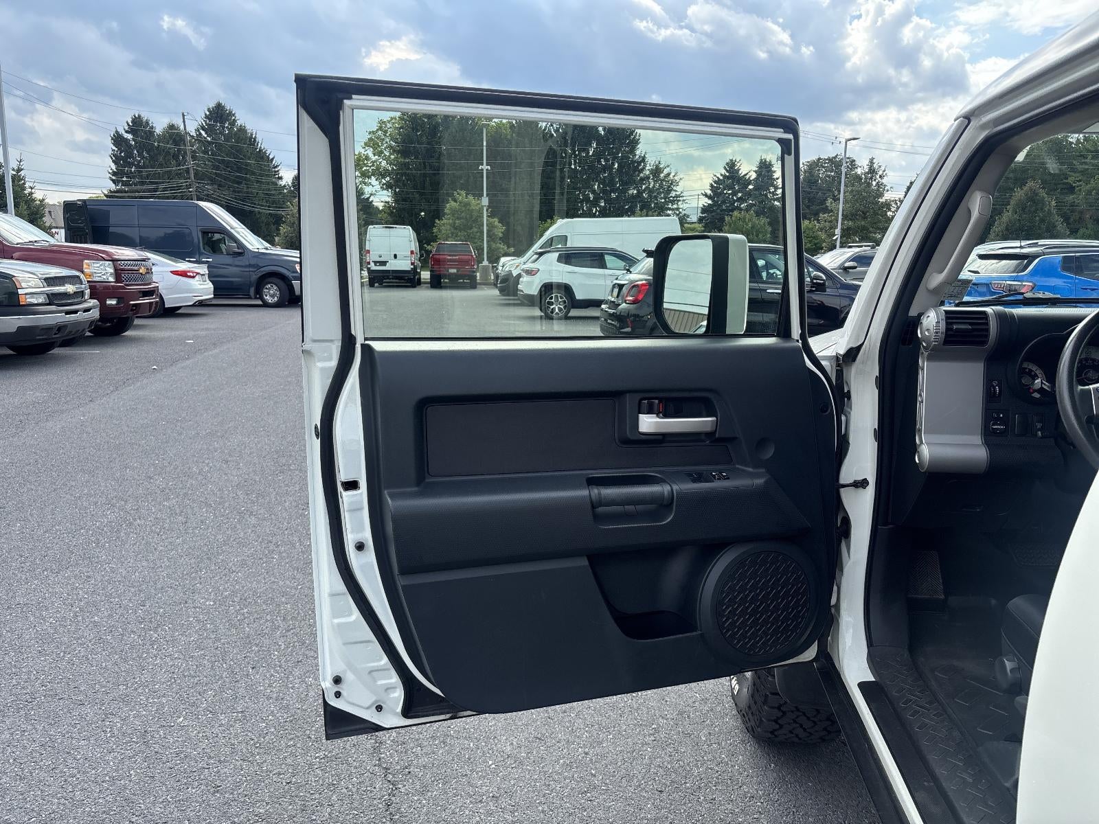 2012 Toyota FJ Cruiser 4WD 4dr Auto (Natl)