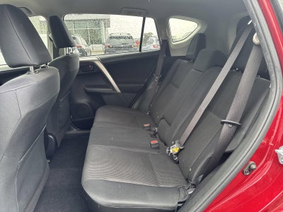 2018 Toyota RAV4 LE AWD (Natl)