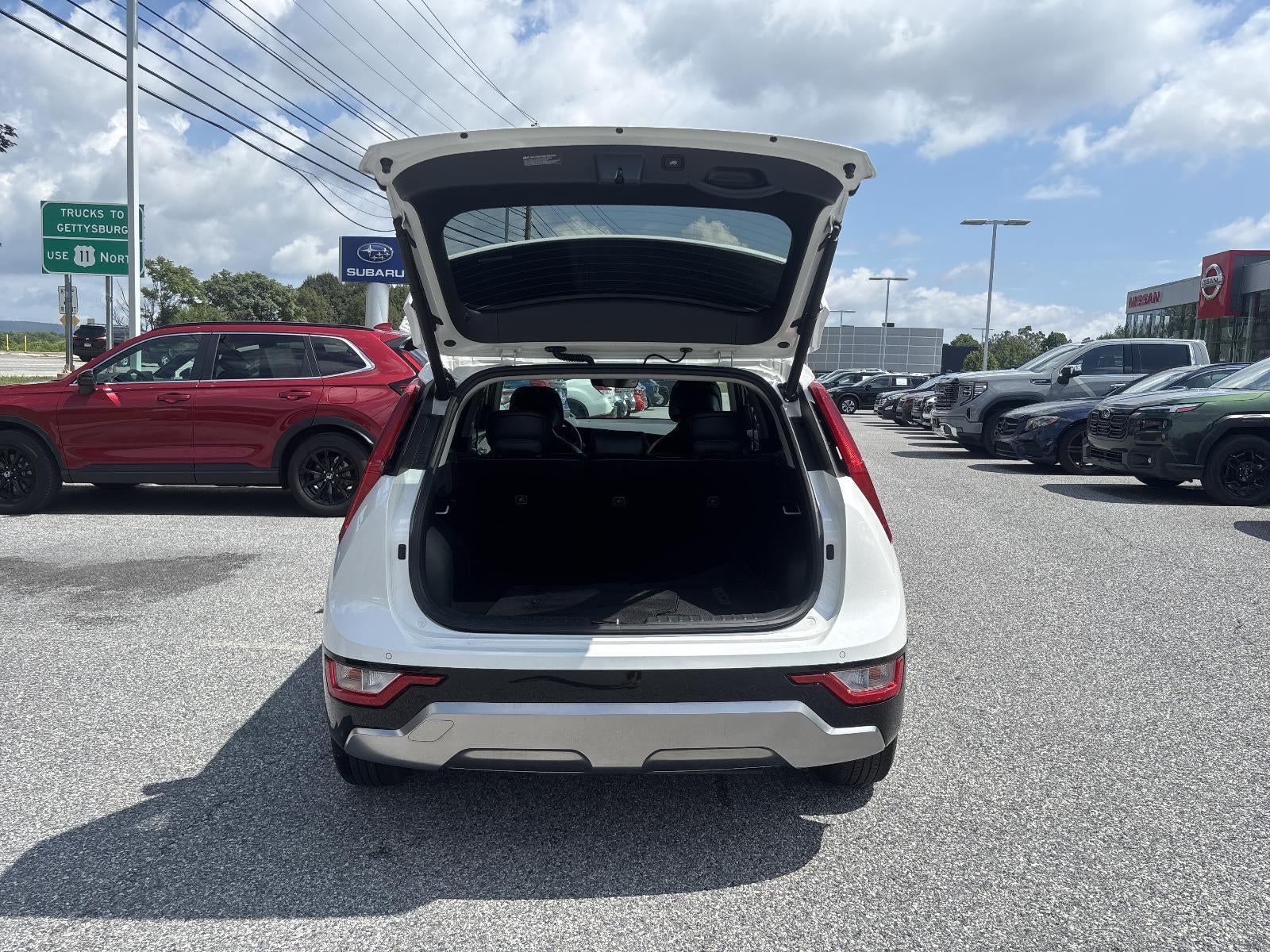 2025 Kia Niro SX FWD
