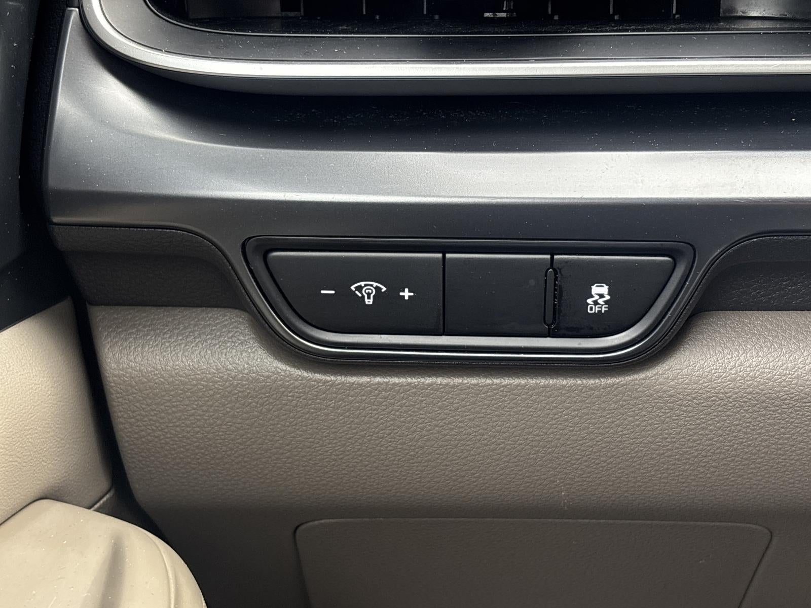 2025 Kia Carnival LXS FWD