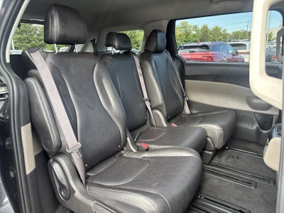 2025 Kia Carnival LXS FWD