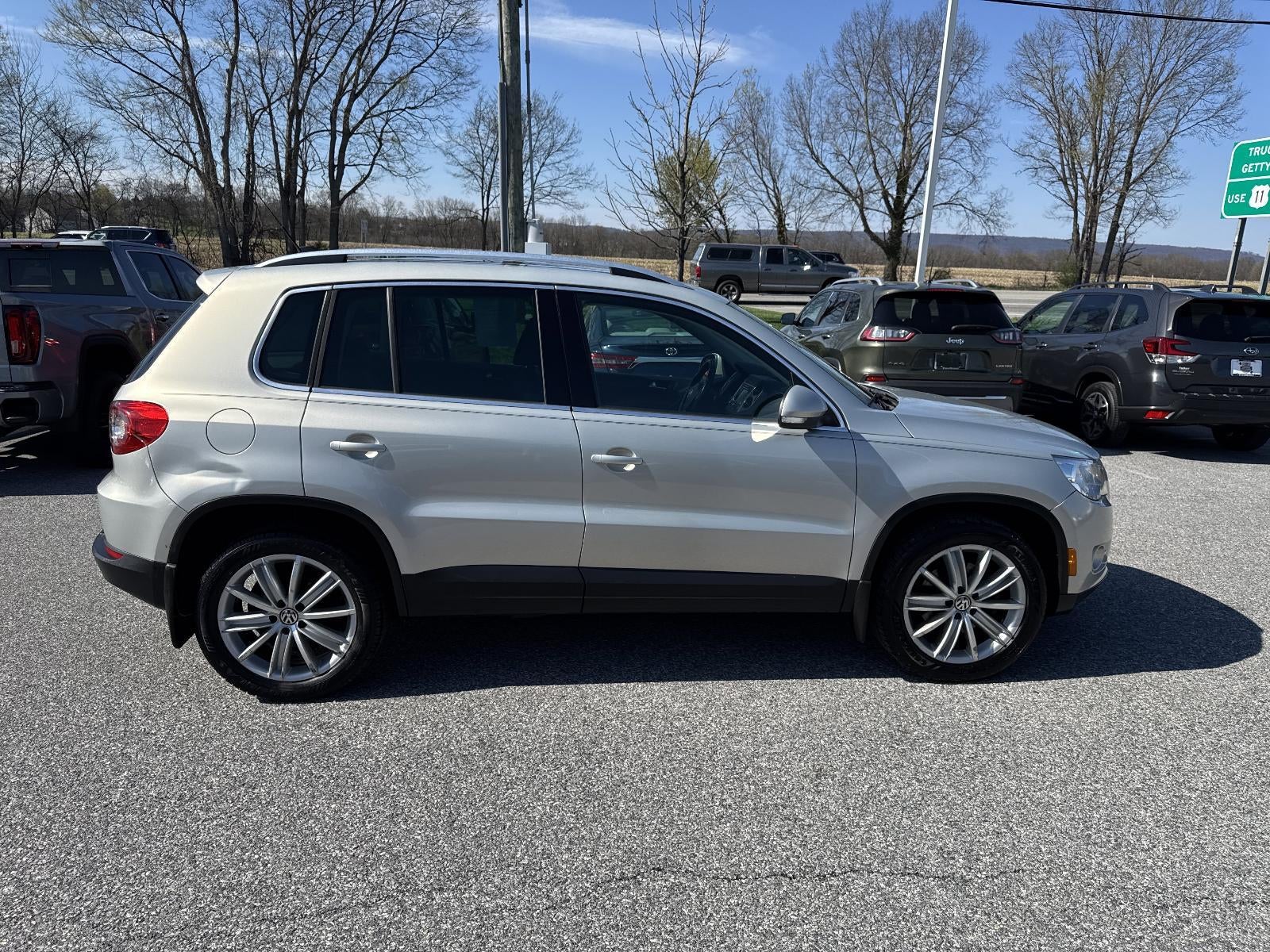 2011 Volkswagen Tiguan 2WD 4dr Auto S
