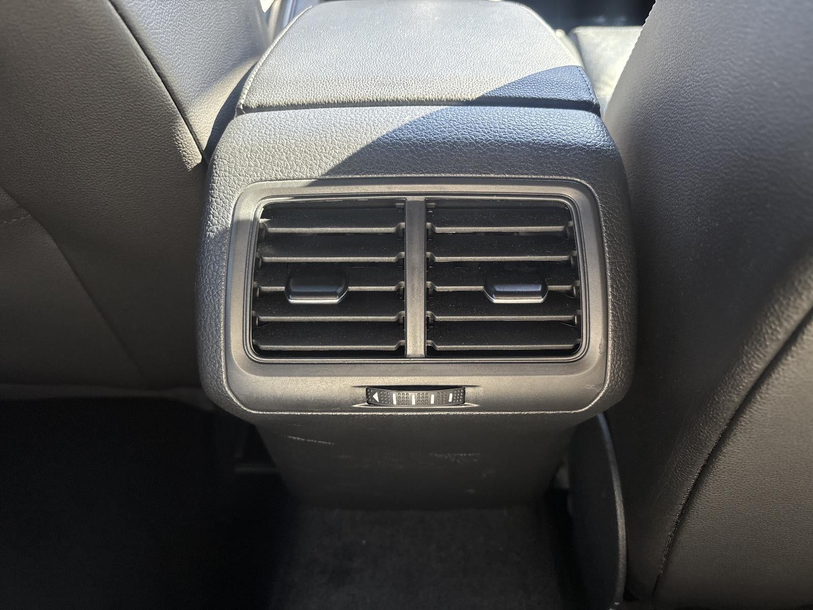 2018 Volkswagen Golf R 2.0T DSG w/DCC/Nav