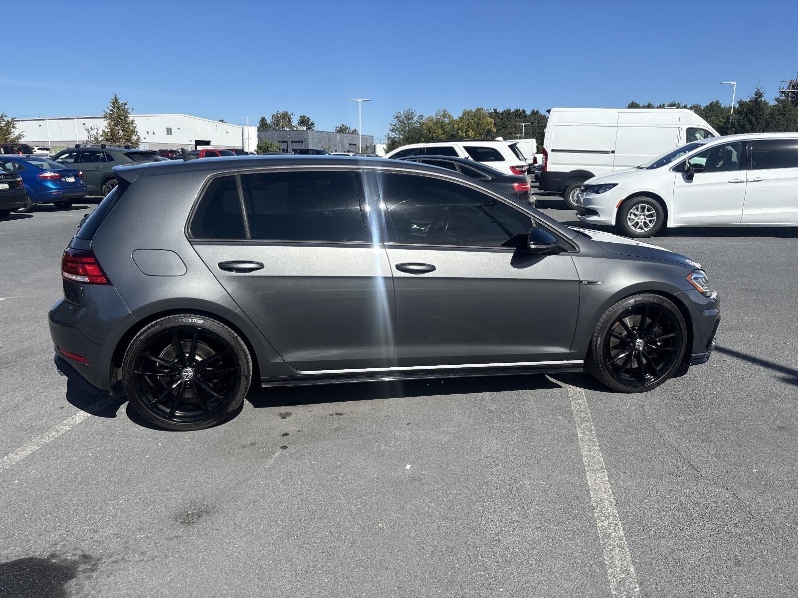 2018 Volkswagen Golf R 2.0T DSG w/DCC/Nav