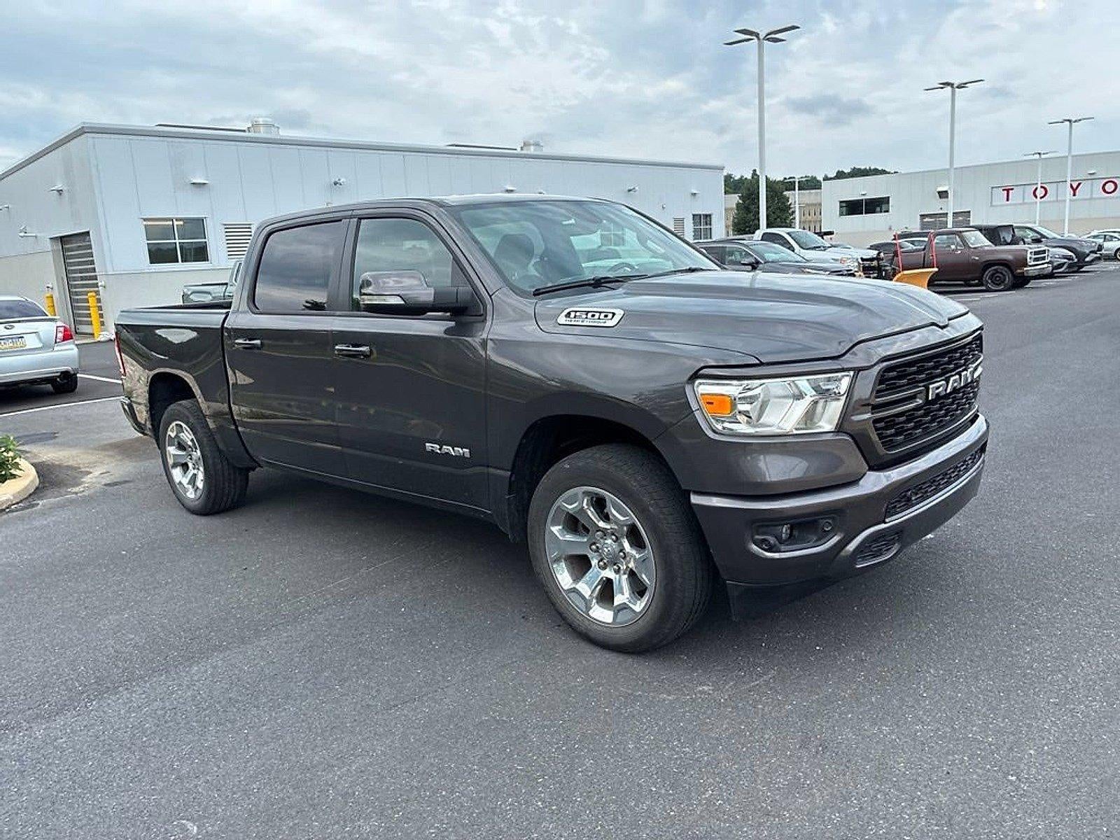 2022 RAM 1500 Big Horn 4x4 Crew Cab 5'7" Box