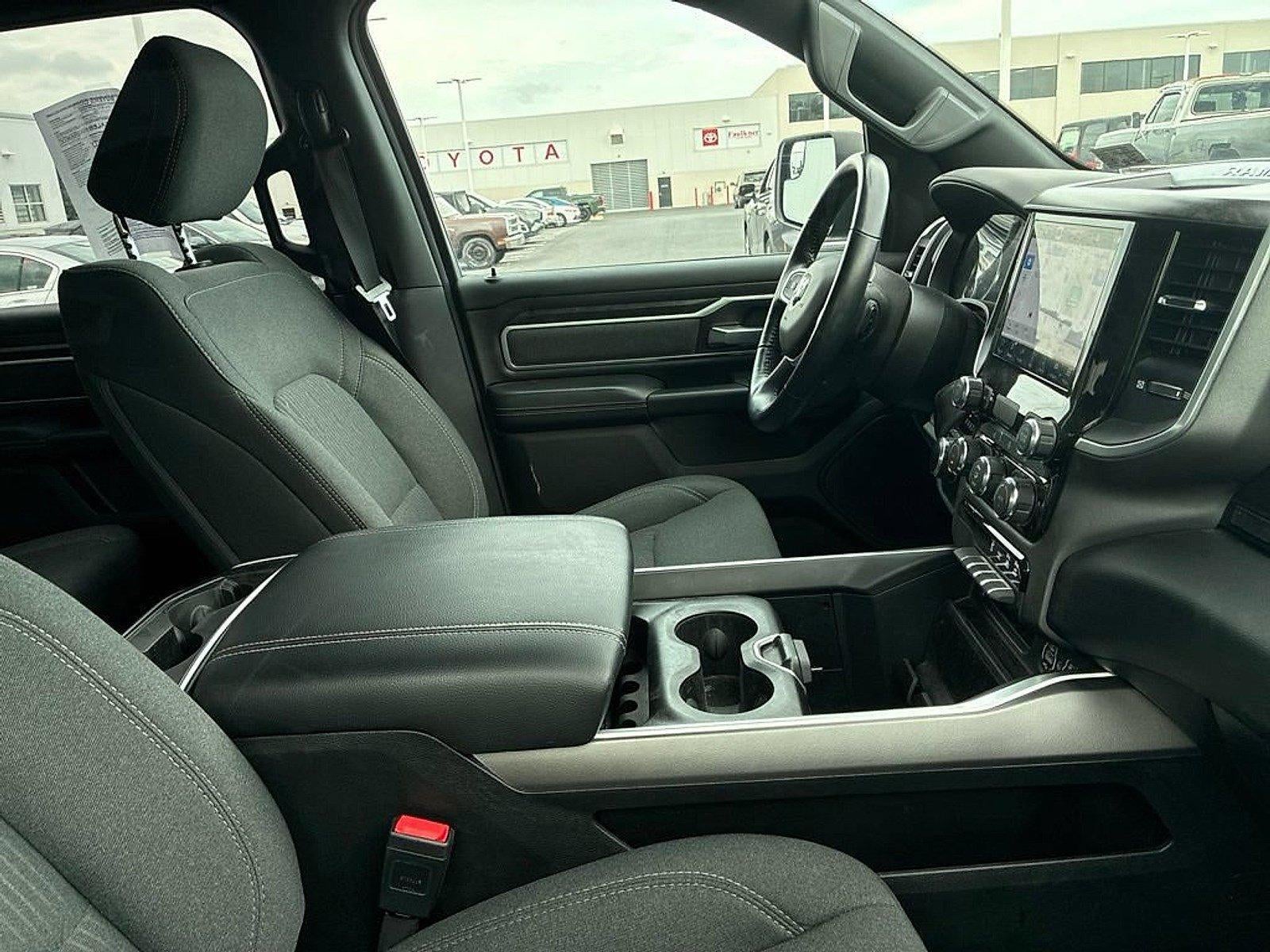 2022 RAM 1500 Big Horn 4x4 Crew Cab 5'7" Box