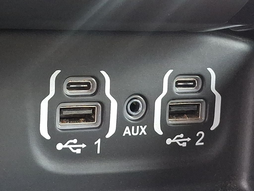 2020 RAM 1500 Limited 4x4 Crew Cab 5'7" Box