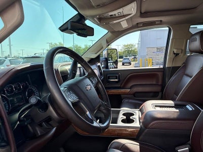 2016 Chevrolet Silverado 2500 HD Crew Cab Standard Box 4-Wheel Drive High Country
