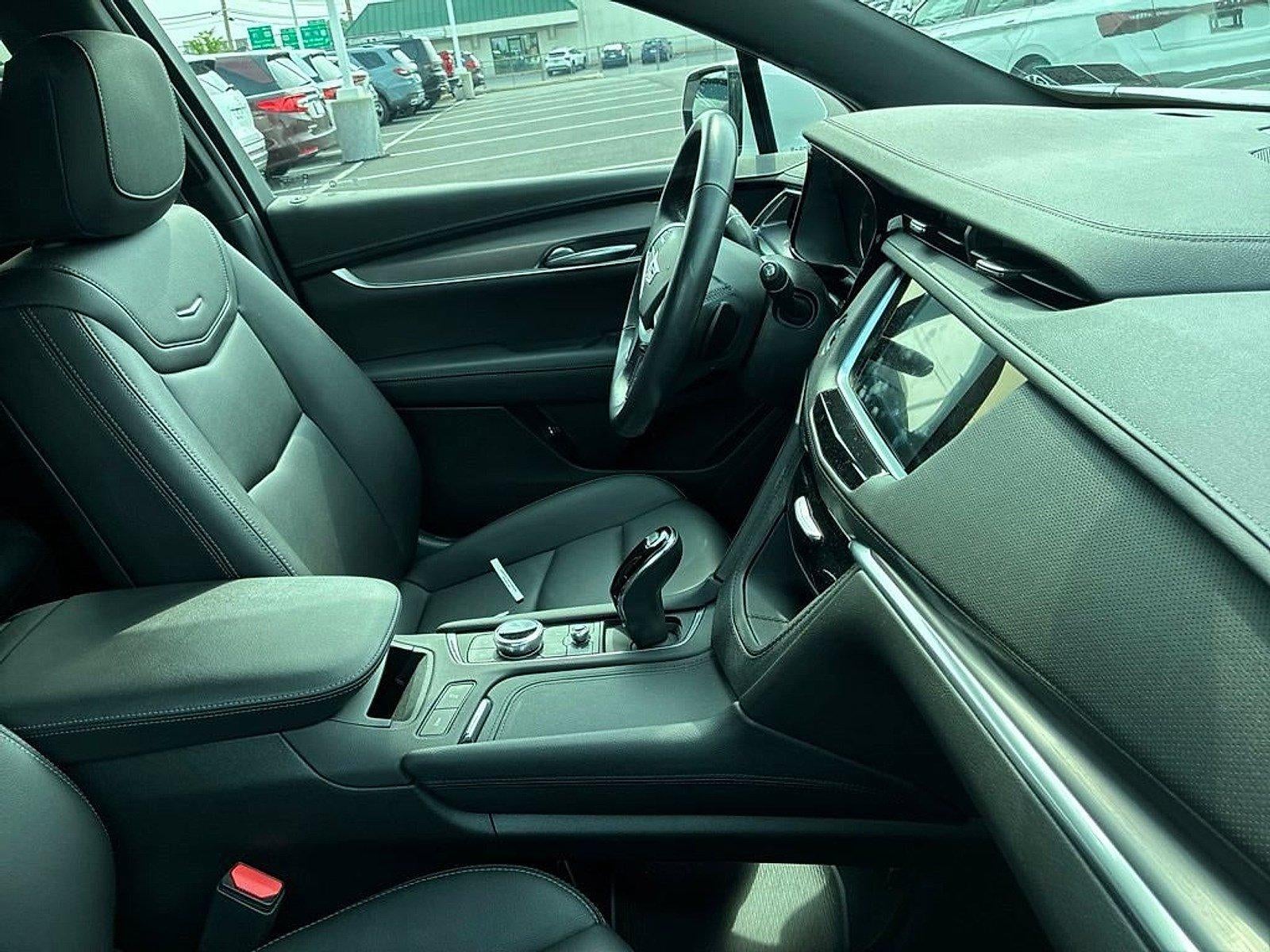 2023 Cadillac XT5 AWD 4dr Luxury