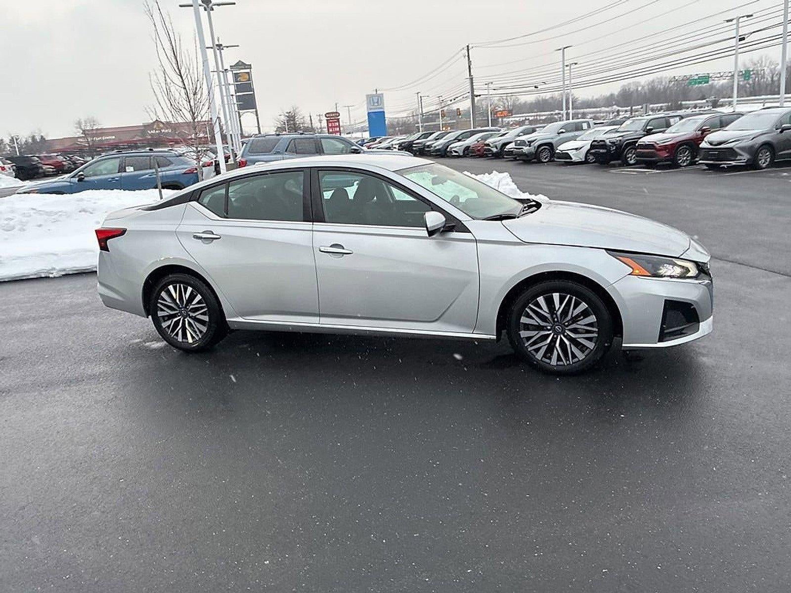 2023 Nissan Altima 2.5 SV Sedan