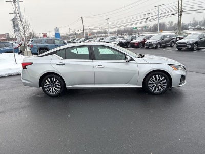 2023 Nissan Altima 2.5 SV Sedan