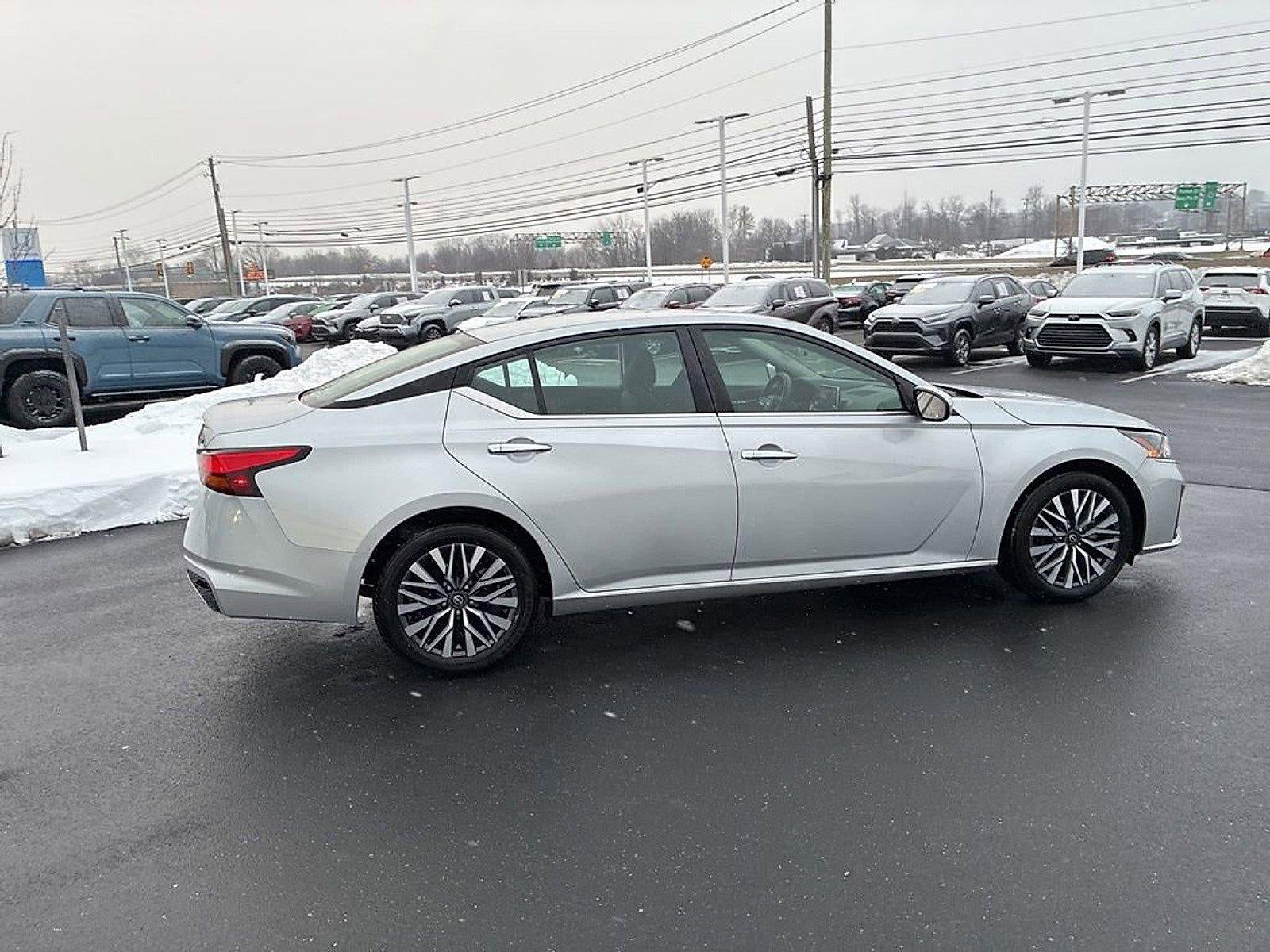 2023 Nissan Altima 2.5 SV Sedan