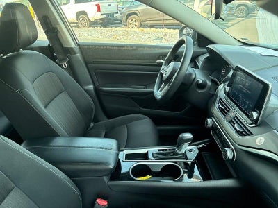 2024 Nissan Altima 2.5 SV Sedan