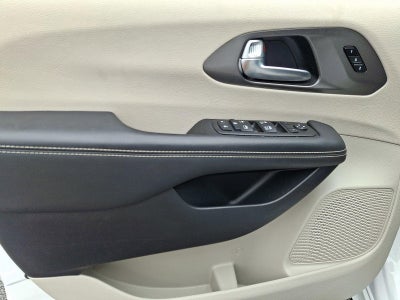 2024 Chrysler Pacifica Touring L FWD