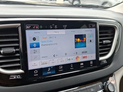 2024 Chrysler Pacifica Touring L FWD