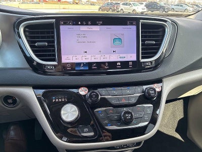 2024 Chrysler Pacifica Touring L FWD