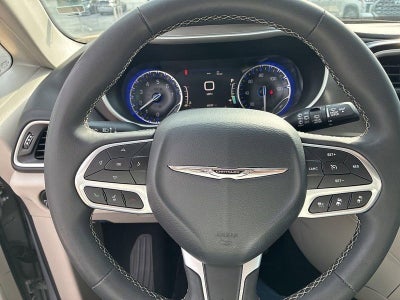 2024 Chrysler Pacifica Touring L FWD