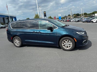 2024 Chrysler Pacifica Touring L FWD