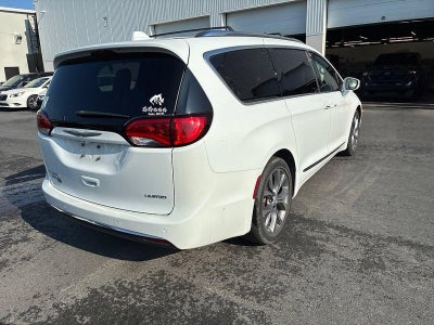 2020 Chrysler Pacifica Limited 35th Anniversary FWD *Ltd Avail*