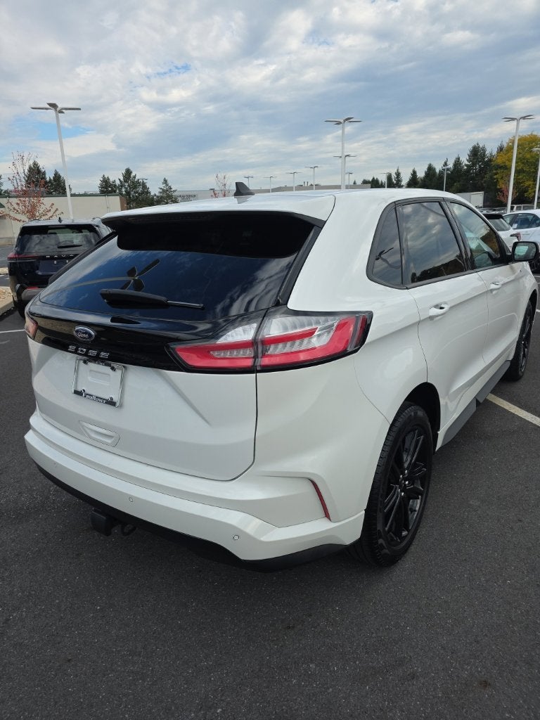 2024 Ford Edge ST Line