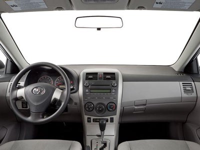 2011 Toyota Corolla 4dr Sdn Auto LE (Natl)