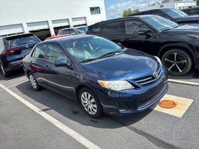2013 Toyota Corolla 4dr Sdn Auto LE (Natl)