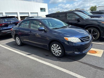 2013 Toyota Corolla 4dr Sdn Auto LE (Natl)